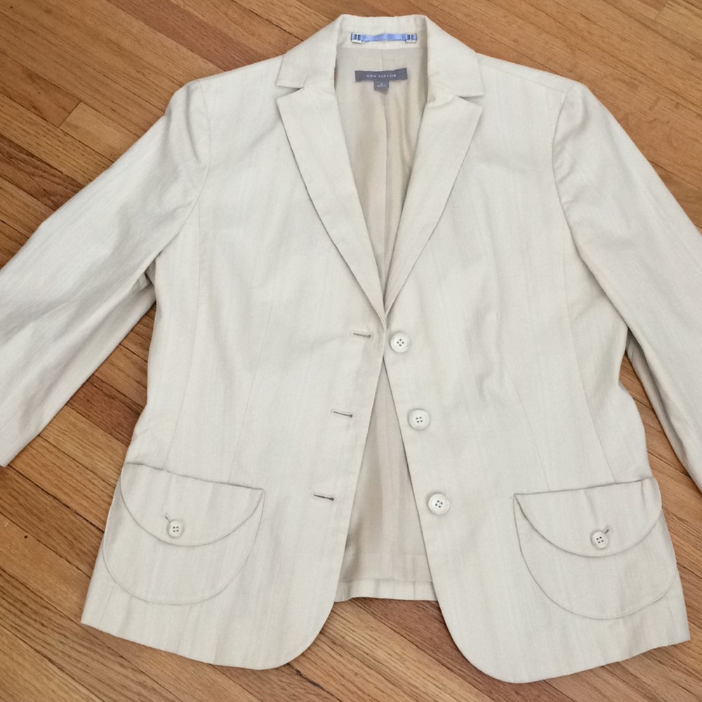 Ann Taylor 3/4 sleeve textured lined jacket